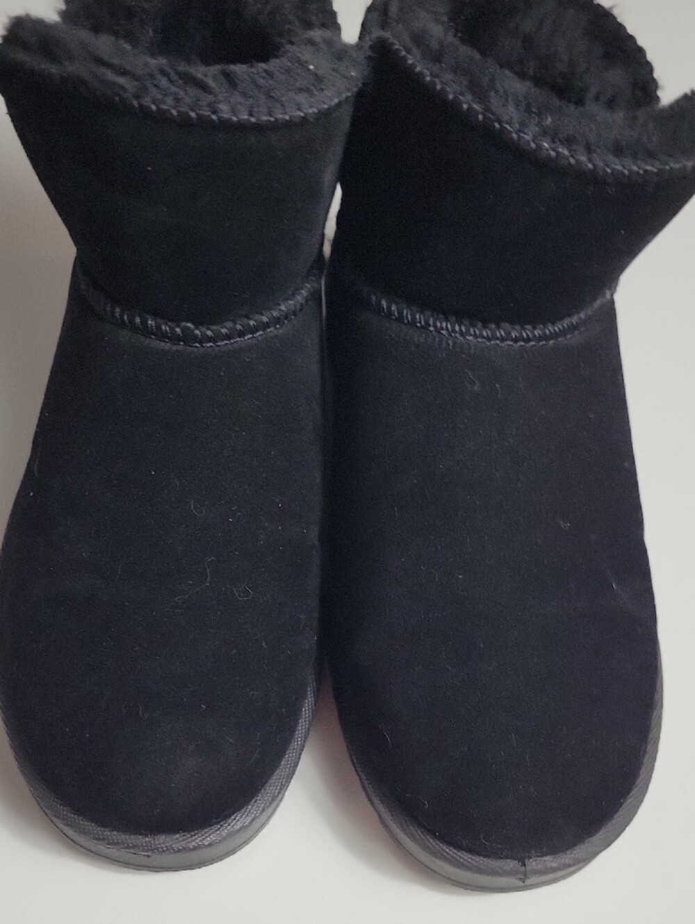 Classic Cozy Ankle Boot - Black - Picture 6 of 8